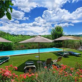 6 Bedroom Villa with Pool in San Donato in Poggio, Sleeps 12